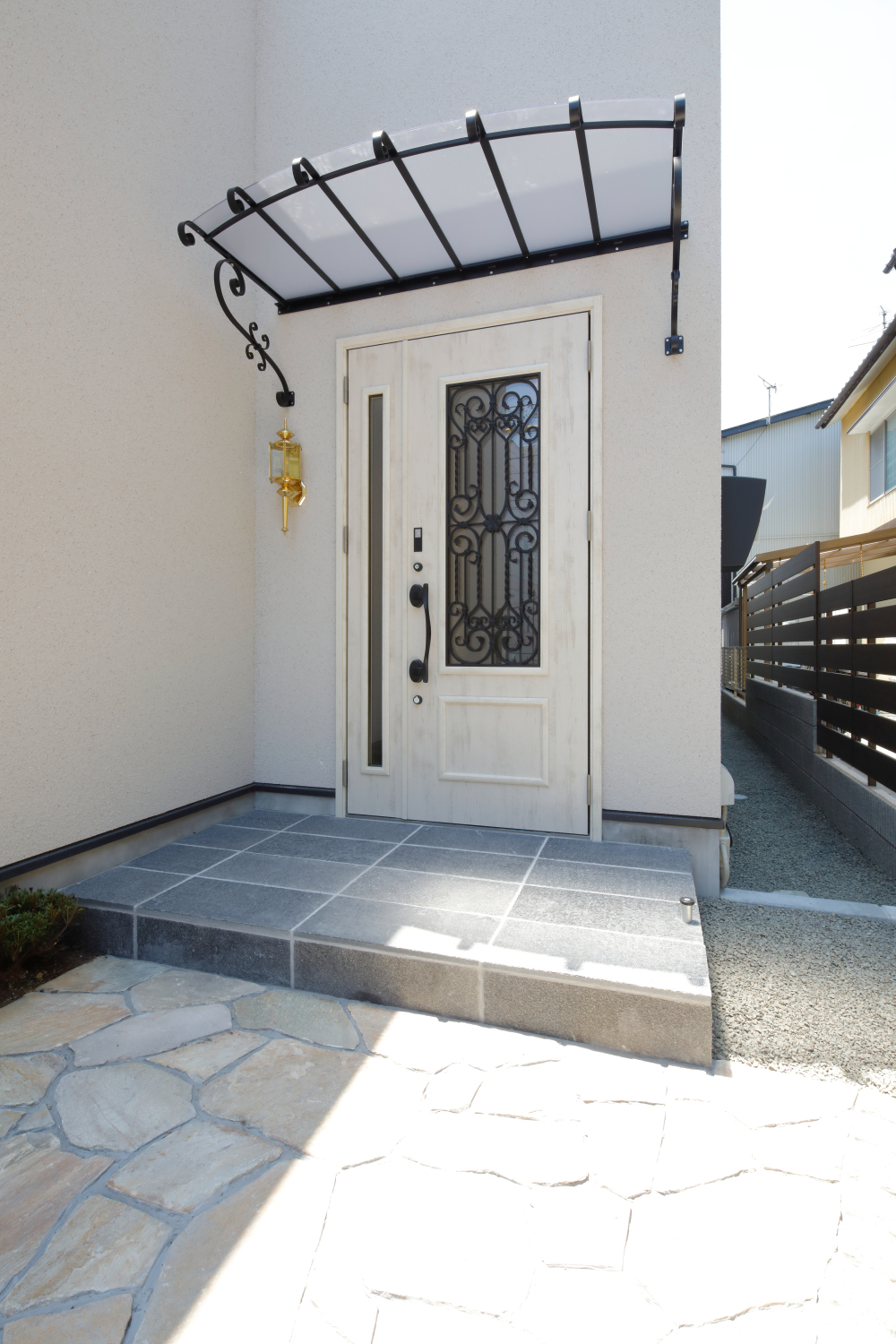 モダンフレンチな玄関