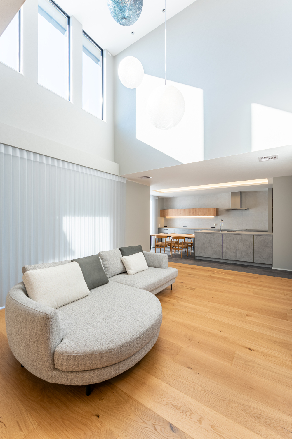 開放感あふれる吹抜けリビング