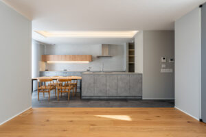 素材美が際立つナチュラルモダンの家