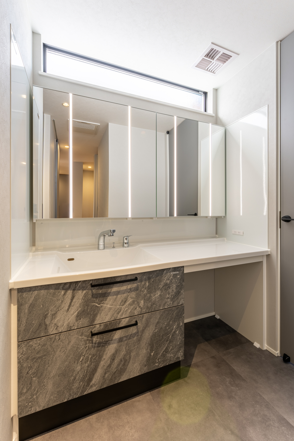 デザインが美しい洗面化粧台