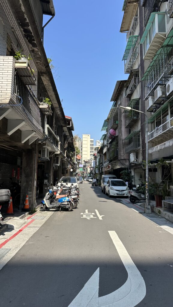 新と旧。
